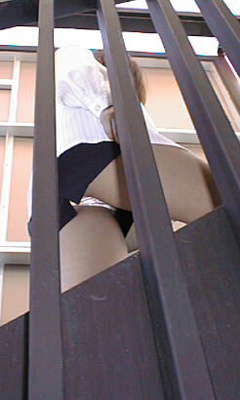 女子高生の階段パンチラ画像017