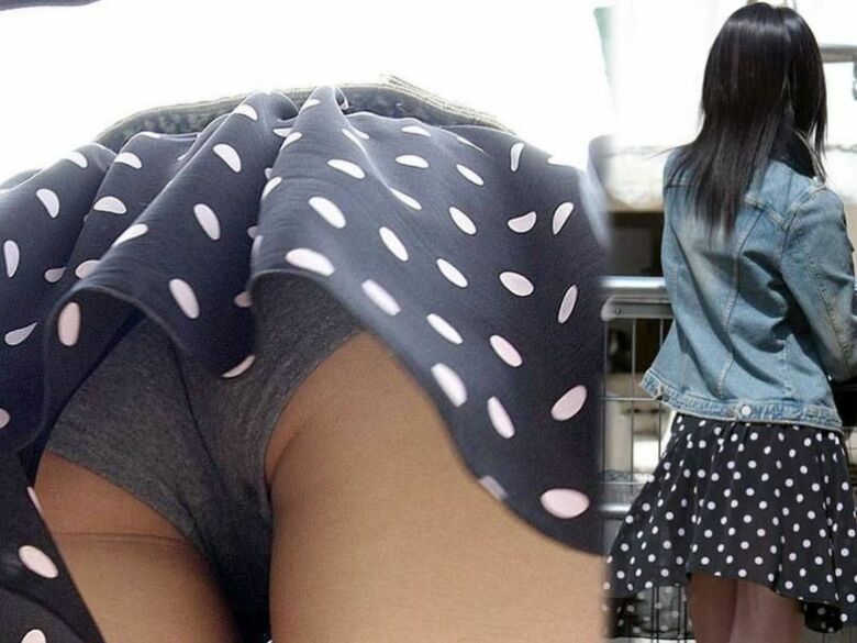 【盗撮】短いスカートの女の子のパンツを後ろから隠し撮り！丸見えすぎｗ066