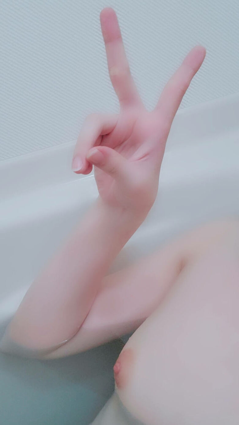 入浴自撮り エロ画像004
