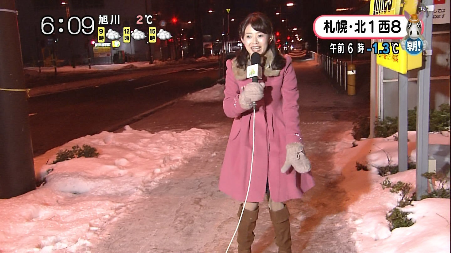 北海道の大家彩香アナが凍結路で転倒し開脚パンチラ※gif動画あり027