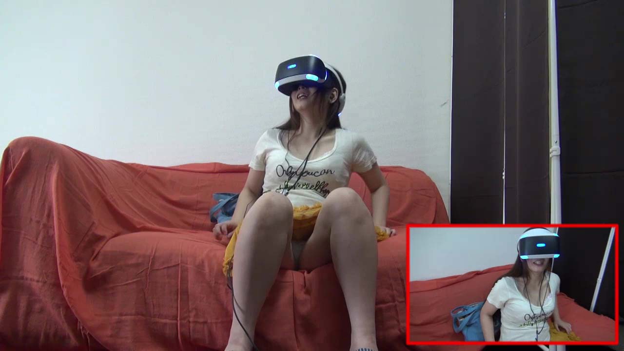 【VR エロ】VRゴーグルをつけて無防備な女性のパンチラを楽しむ。これも一つのVRのエロい楽しみ方。016