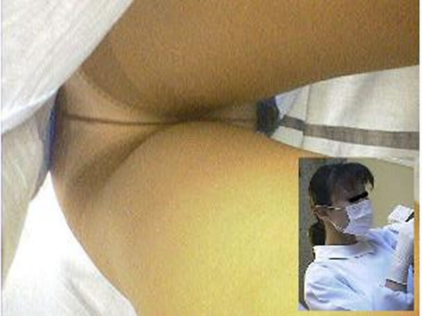 【パンチラ エロ画像】医療関係者のPCから流失したナースたちのパンチラ画像ｗｗｗ010