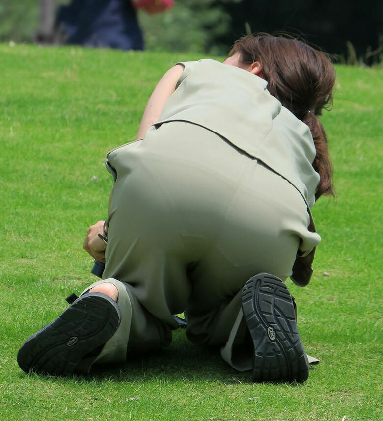 熟女 パン線盗撮画像だぜ！エロい巨尻のパンティライン♡ケツ好きにはたまんねーな(´∀｀)036枚目