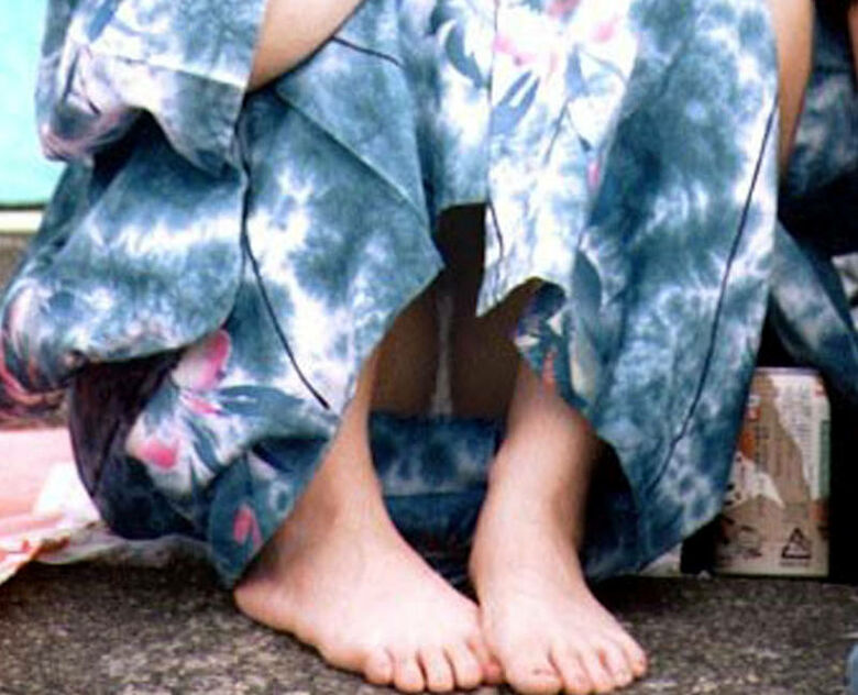 花火大会パンチラ エロ画像014