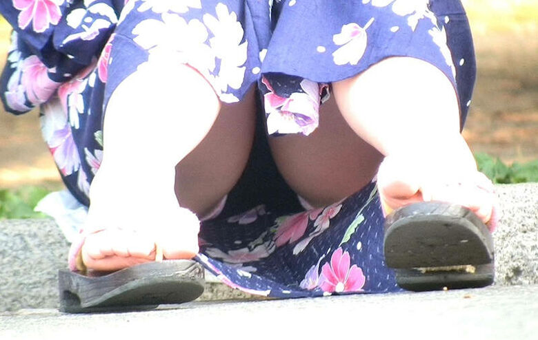 花火大会パンチラ エロ画像032