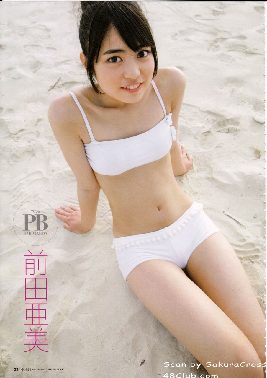 AKB前田亜美が舞浜の円形ステージで四つん這い白パンチラ014