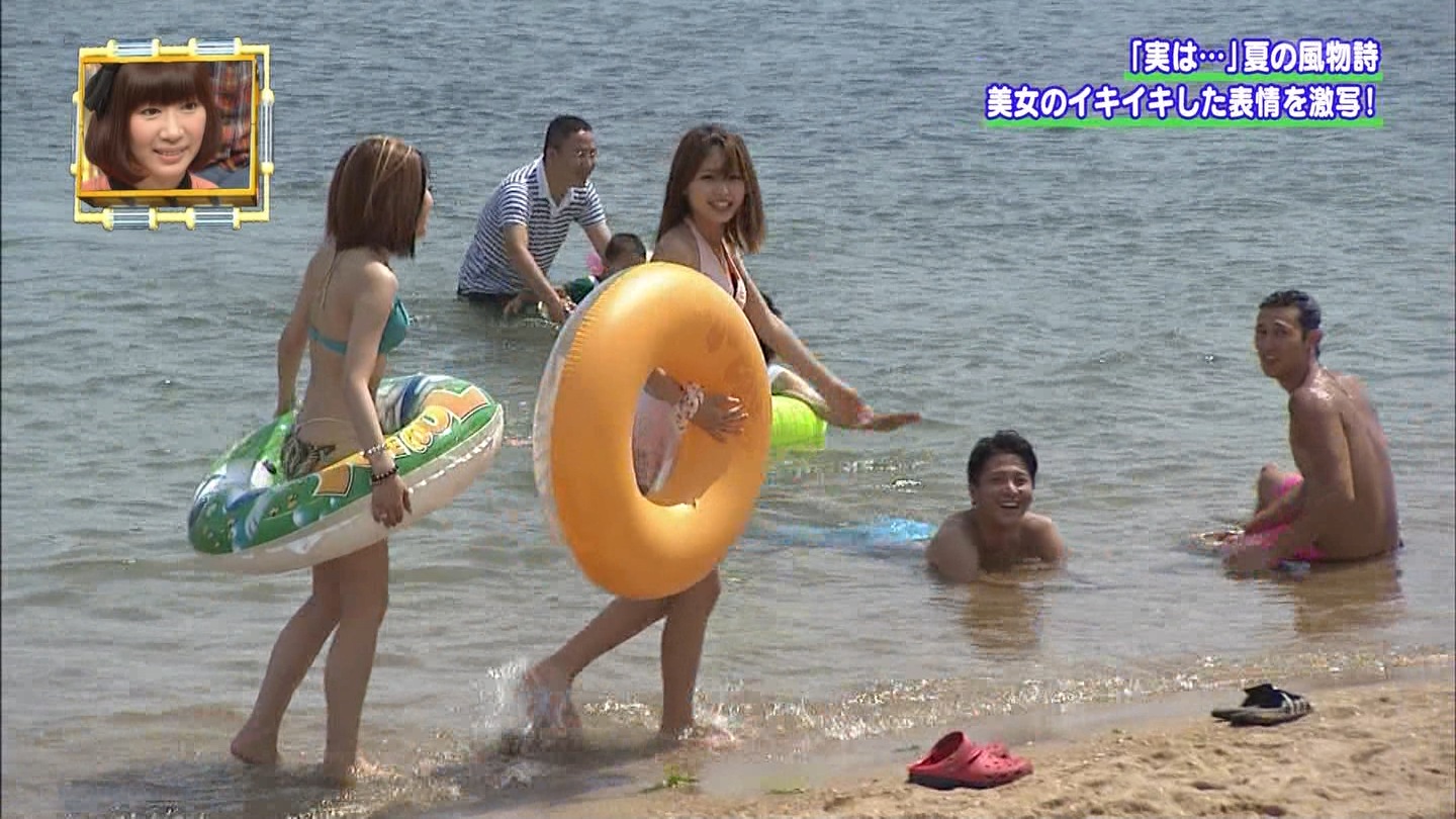 関西テレビで素人が水着姿で股間が丸見えになるY字開脚001