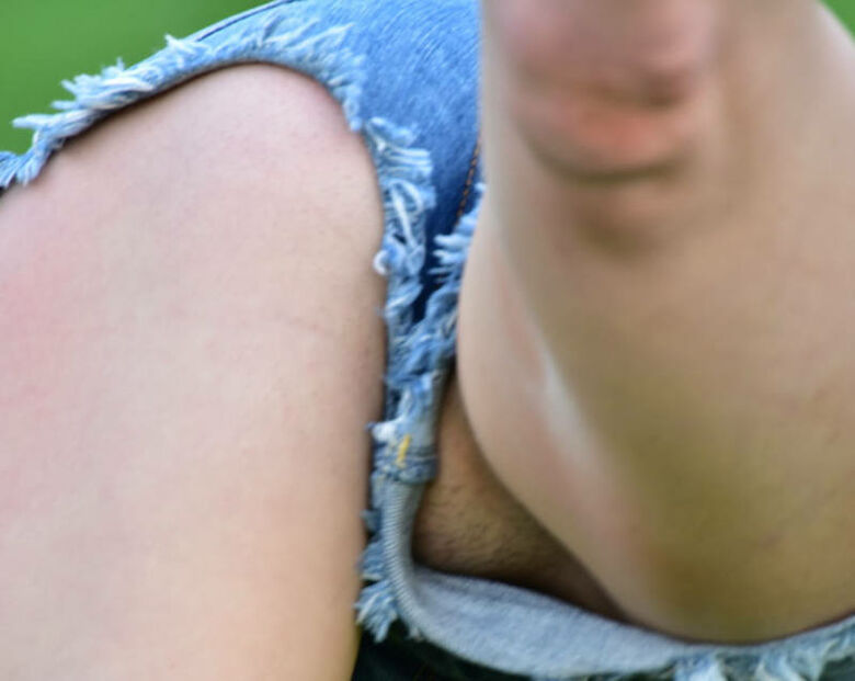 ハミ毛 パンチラ画像!エロい女子のマン毛にパンツ♡収まらない陰毛たちをまとめてみたぜ!!061