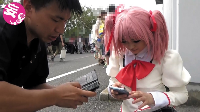 コミケにいたコスプレイヤーを誘惑しハメ撮りレイプｗｗｗ005