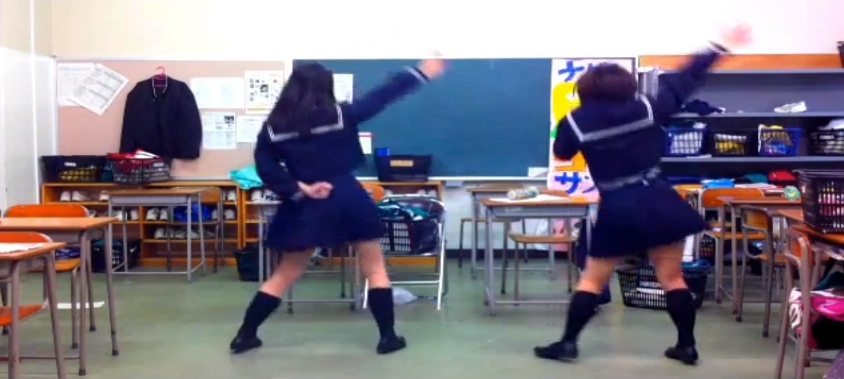 【動画】JK2人でスイートマジック踊ってみた008