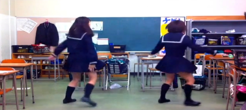【動画】JK2人でスイートマジック踊ってみた014