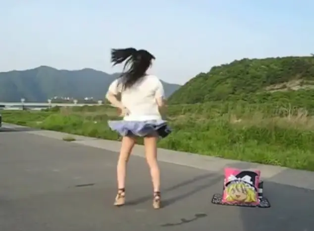 素人さんたちが踊ってみまくってみました006