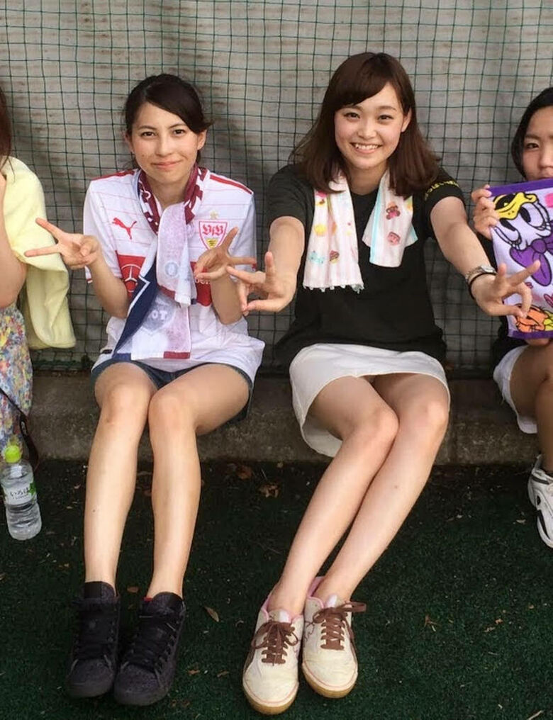 ぱんちら画像71枚!素人のミニスカートからモロに見えてるパンツや太ももをまとめみたよ!!050枚目
