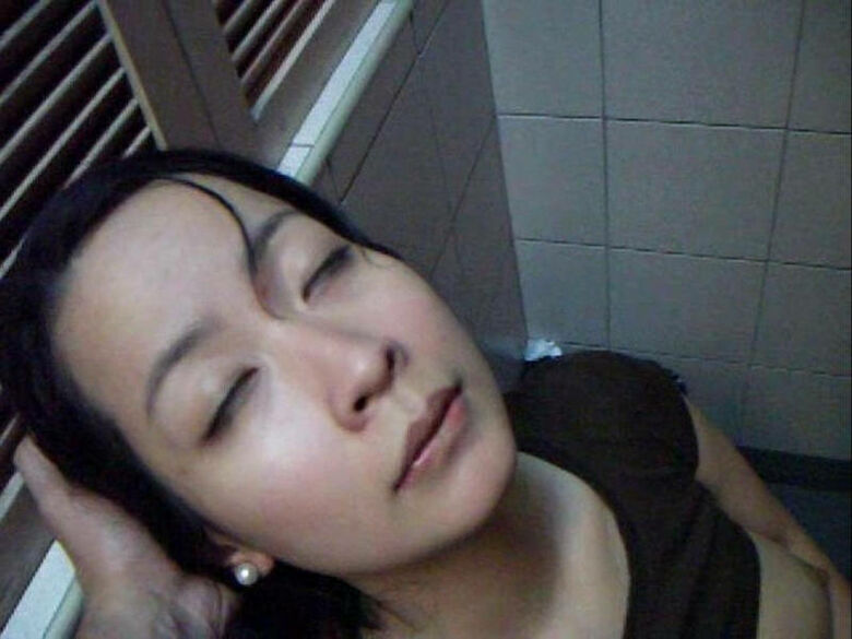 トイレ オナニーエロ画像!素人女性の一人エッチ㊙️潮吹きや濡れたパンツが抜けちゃいます♡066