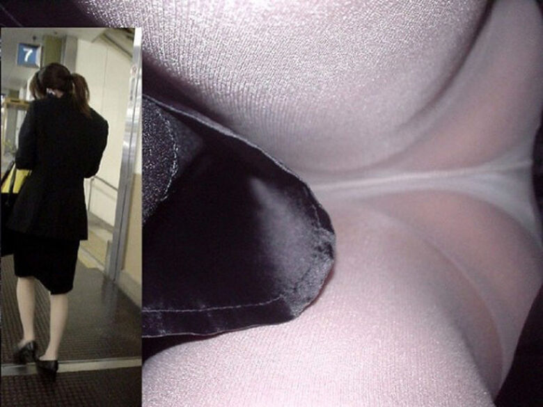 パンチラが抜ける逆さ撮り盗撮エロ動画像Vol.69_058枚目