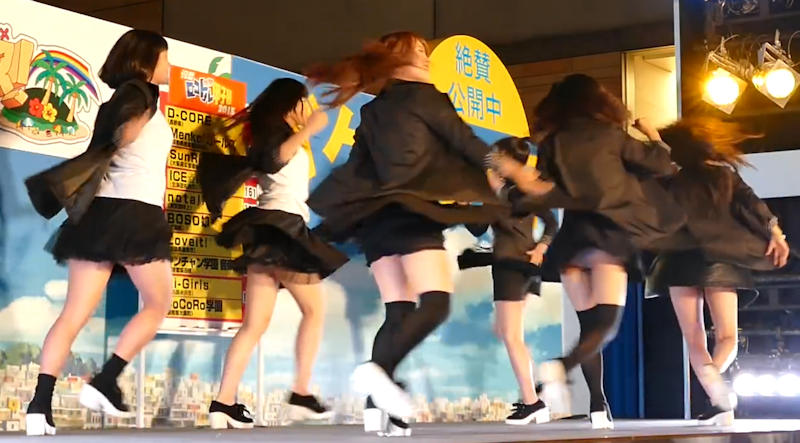 アイドル パンチラ画像!ご当地アイドルのパンツが丸見え♡これ狙ってるよね??031