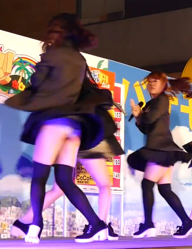 アイドル パンチラ画像!ご当地アイドルのパンツがモロに見えちゃってます♡028