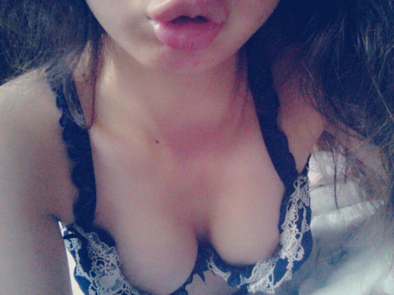 おっぱいポロリ エロ画像!盗撮・流出で露になった素人女性たちの乳首たち💕大量にまとめてみたぜ!!065