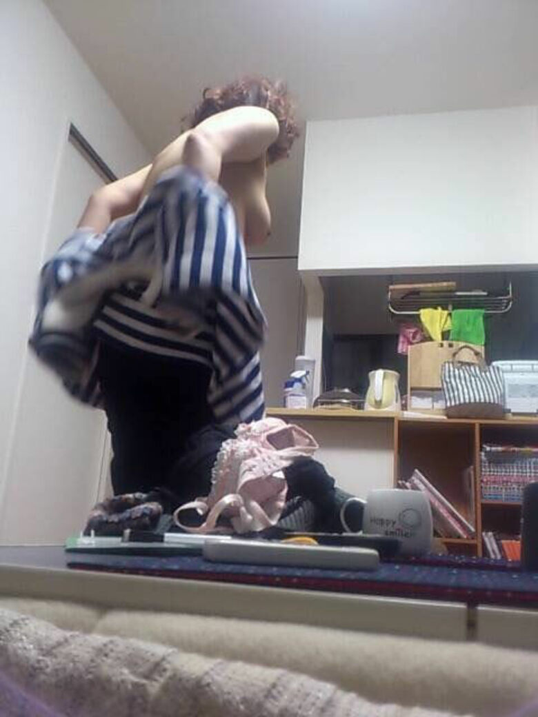 おっぱいポロリ エロ画像!盗撮・流出で露になった素人女性たちの乳首たち💕大量にまとめてみたぜ!!081