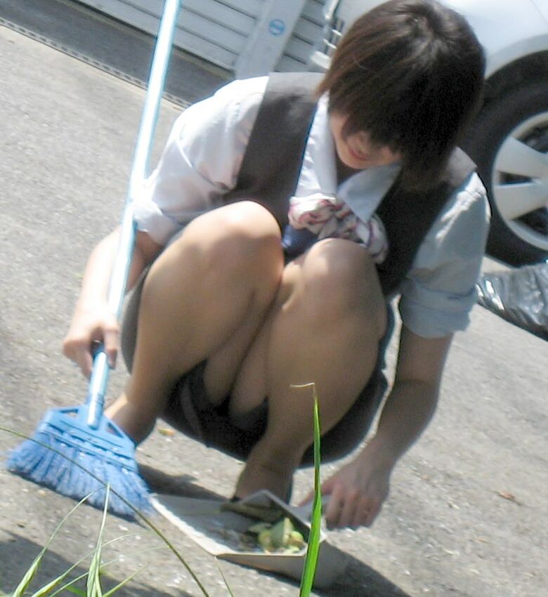 ol 盗撮画像！はたらくお姉さんのパンチラ♡制服姿がエロくてたまんないっす(´д`)ﾊｧﾊｧ…095