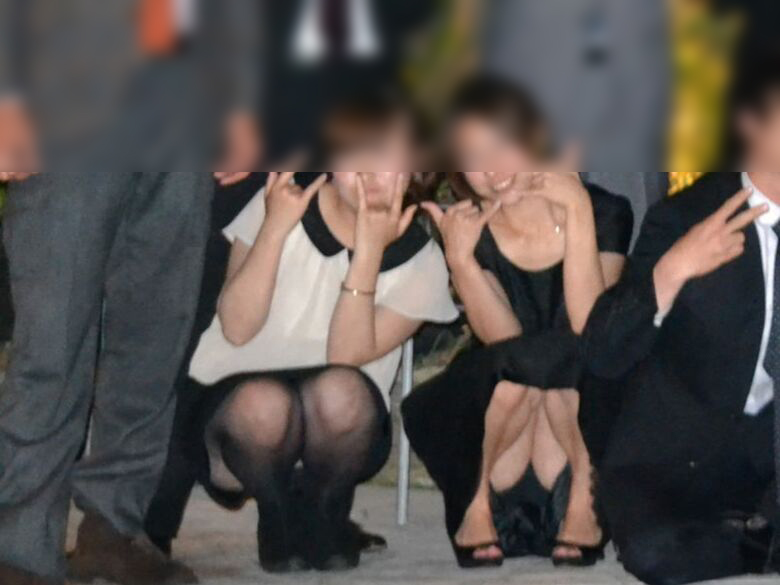 パーティドレス パンチラ画像だぜ!チラッと見えるパンツに大興奮しちゃいます♡002