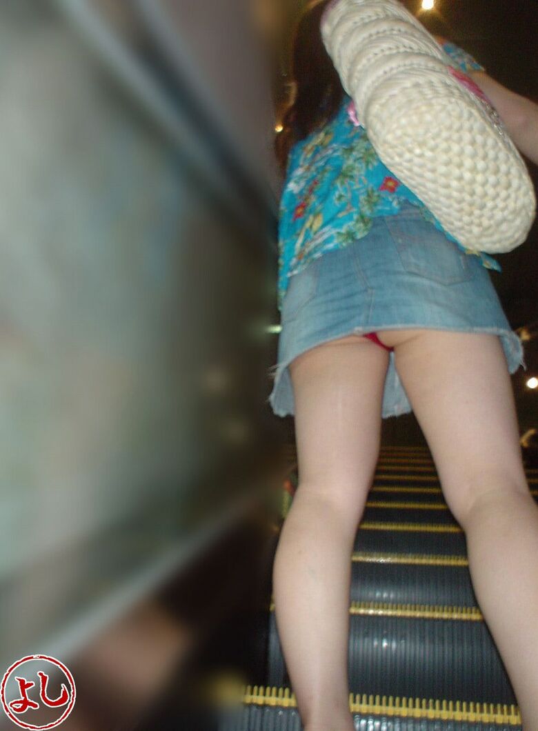 【階段 パンチラ】通勤中に眺めていたい！下から見る絶景ローアングル114