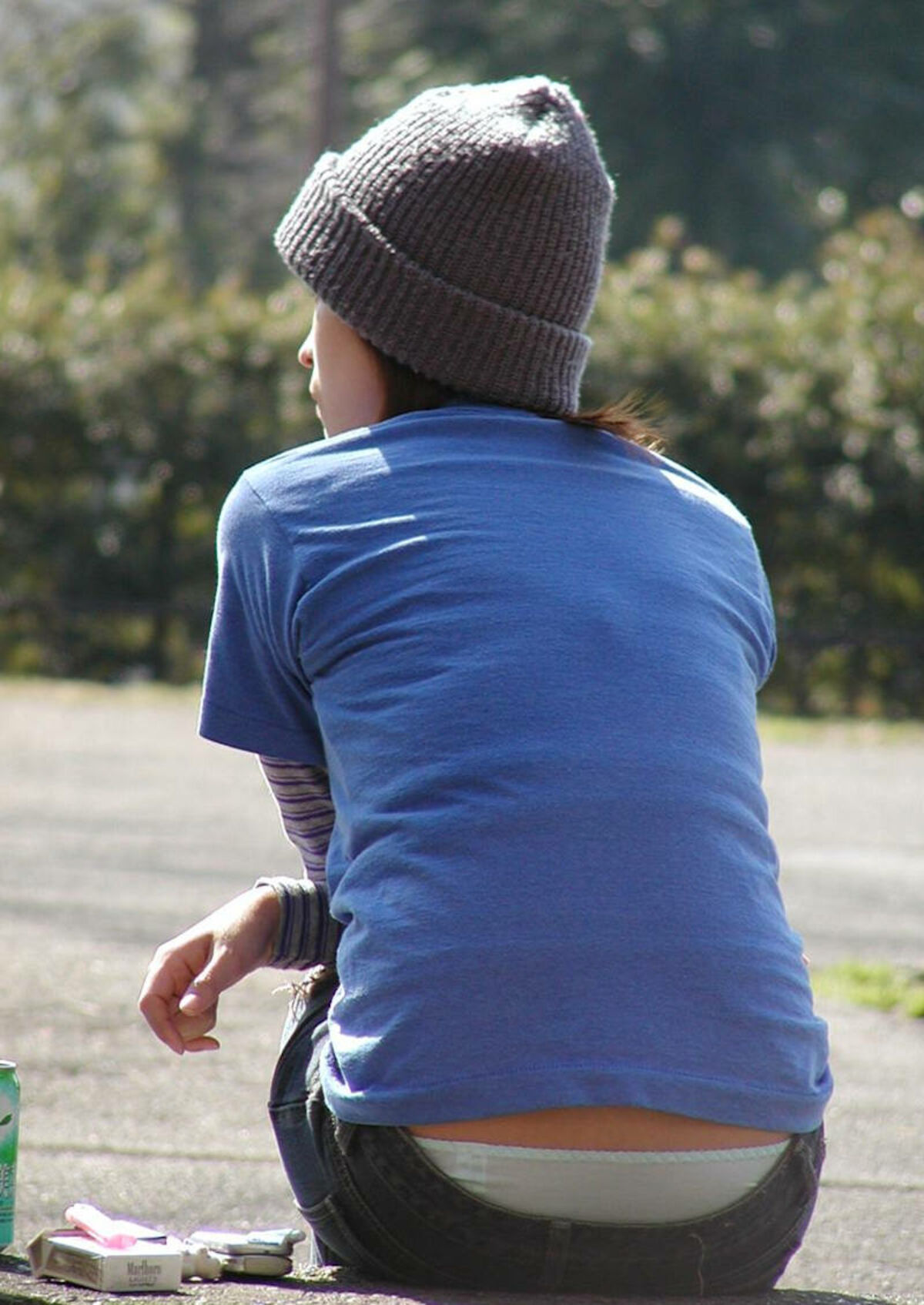 ケツ穴見せたいんか?ってくらいのローライズ素人盗撮まとめみたぜ!008