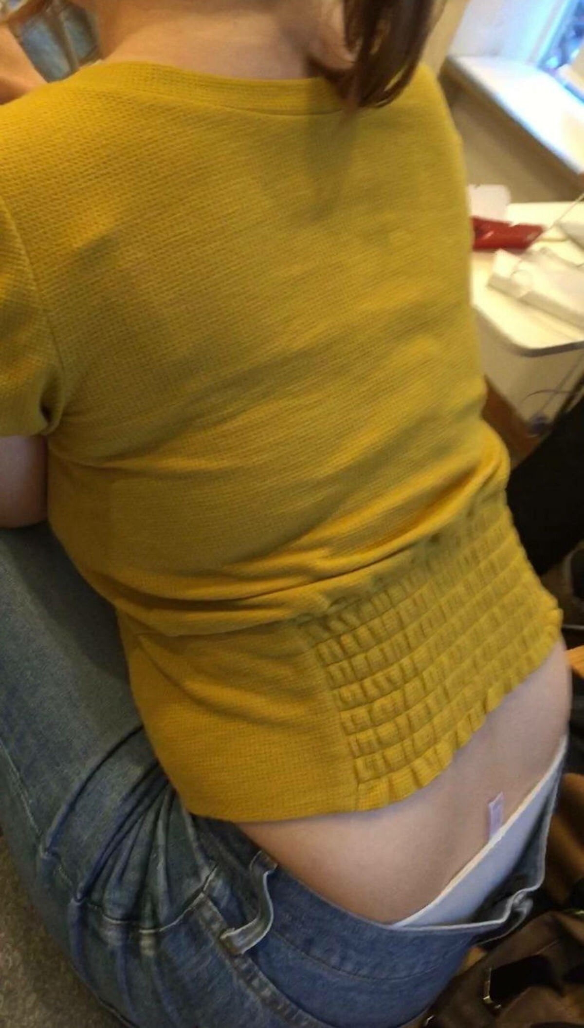 ケツ穴見せたいんか?ってくらいのローライズ素人盗撮まとめみたぜ!018