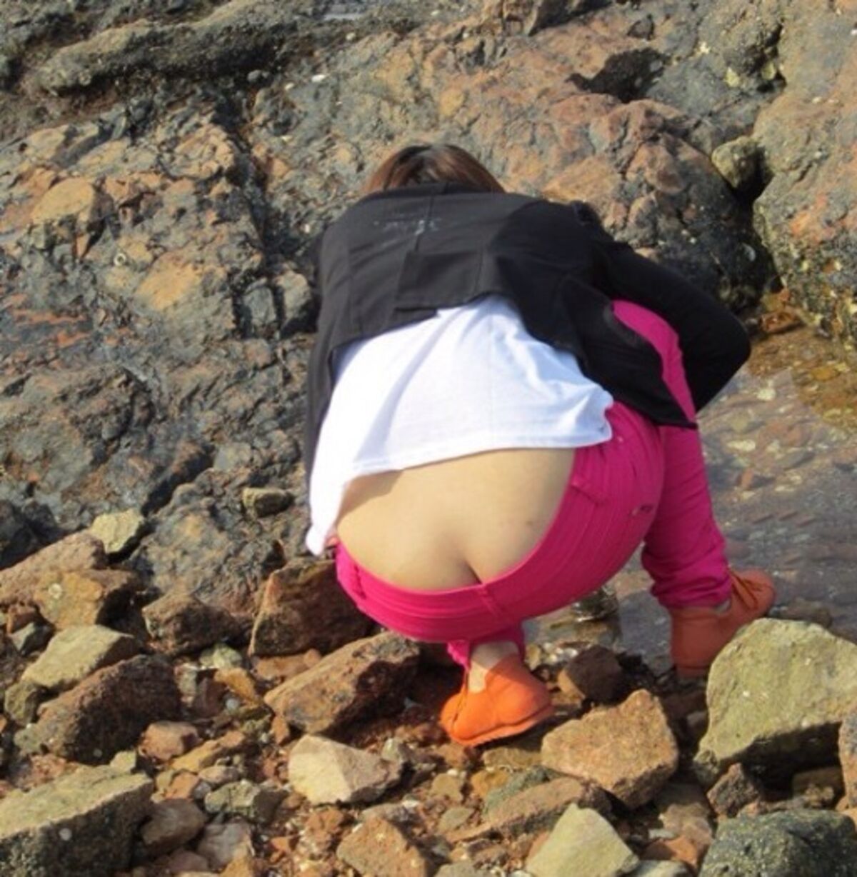 ケツ穴見せたいんか?ってくらいのローライズ素人盗撮まとめみたぜ!070