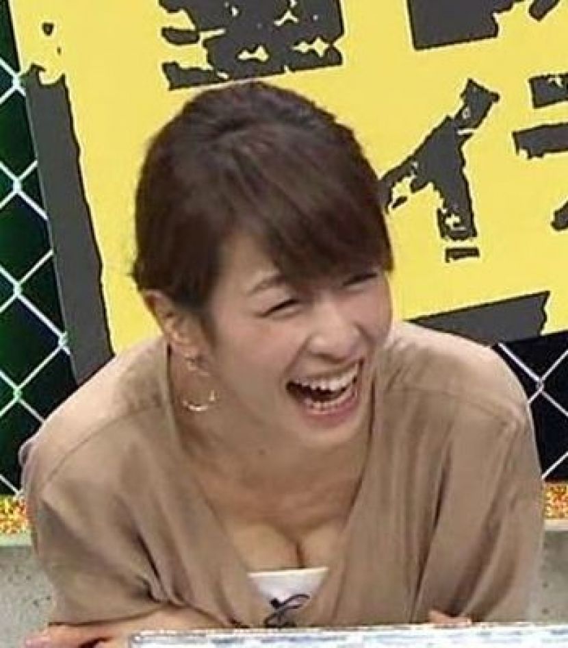 加藤綾子📺パンチラ画像！カトパンのエロいデルタゾーン♡貴重なお宝画像をまとめてみたぜ!!【動画あり】061