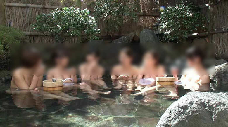 温泉♨️盗撮エロ画像だぜ!リアル素人女性の美乳おっぱいに乳首を大放出♡露天風呂・着替え隠し撮りが抜けちゃいます♡076枚目