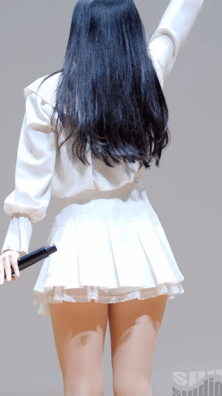 韓国アイドルのパンチラやパン線がエロいGIF画像っす!スタイルよすぎていつまでも見れちゃう♪009