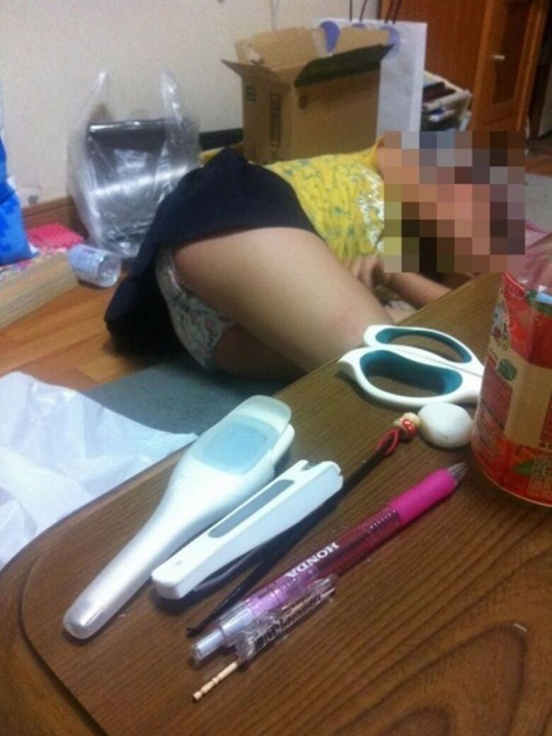 家庭内 盗撮エロ画像!素人女性の流出パンツにお尻♡家の中でしか見れないものをここに晒します㊙️003