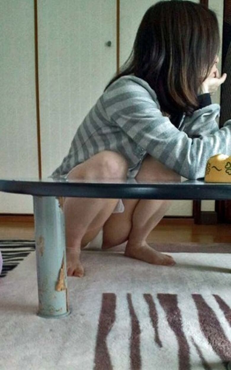 家庭内 盗撮エロ画像!素人女性の流出パンツにお尻♡家の中でしか見れないものをここに晒します㊙️079