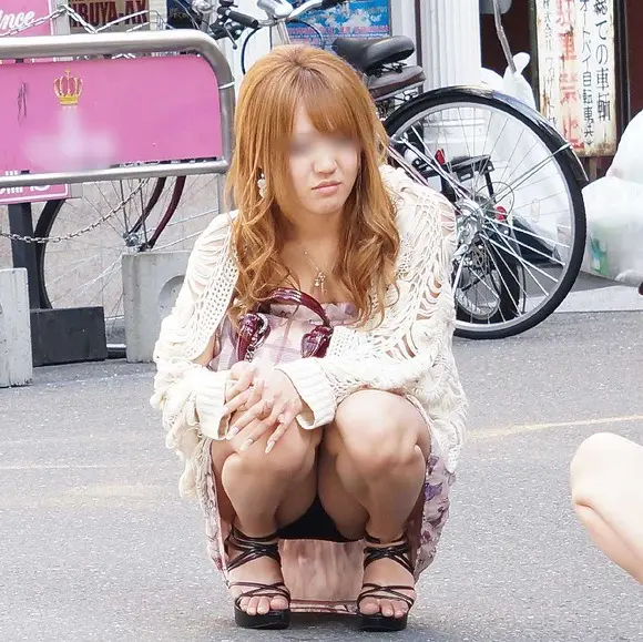 白ギャルのエロさは異常！｢わたしのパンツでシコッてね☆｣014