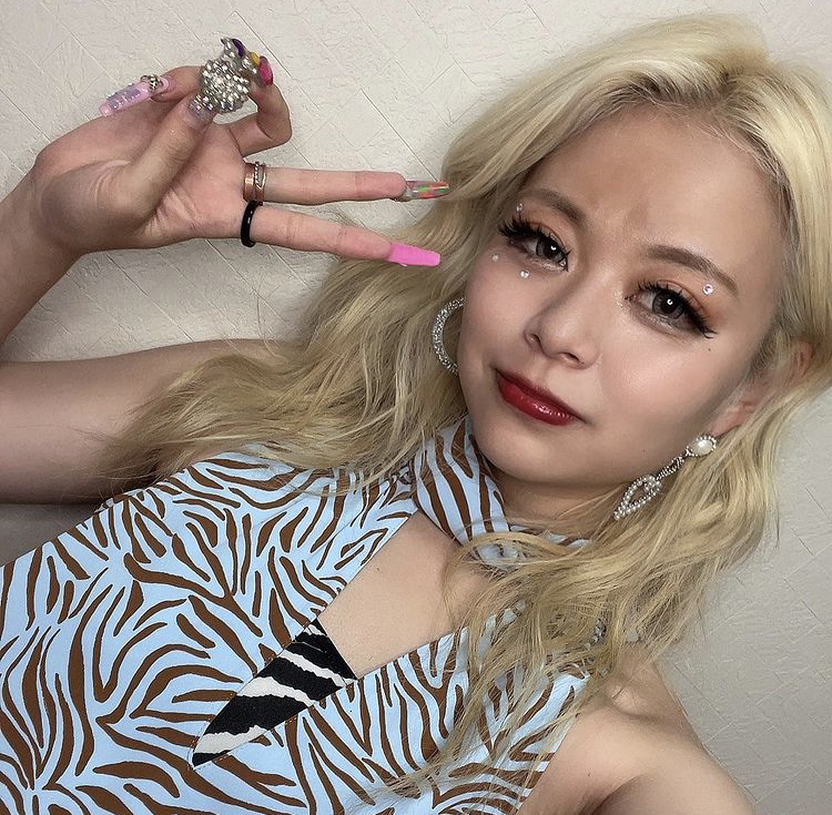 エルフ荒川 エロ動画像27枚!巨乳おっぱい お宝パンツや太もも 自撮りがセクシーで抜ける!!018枚目