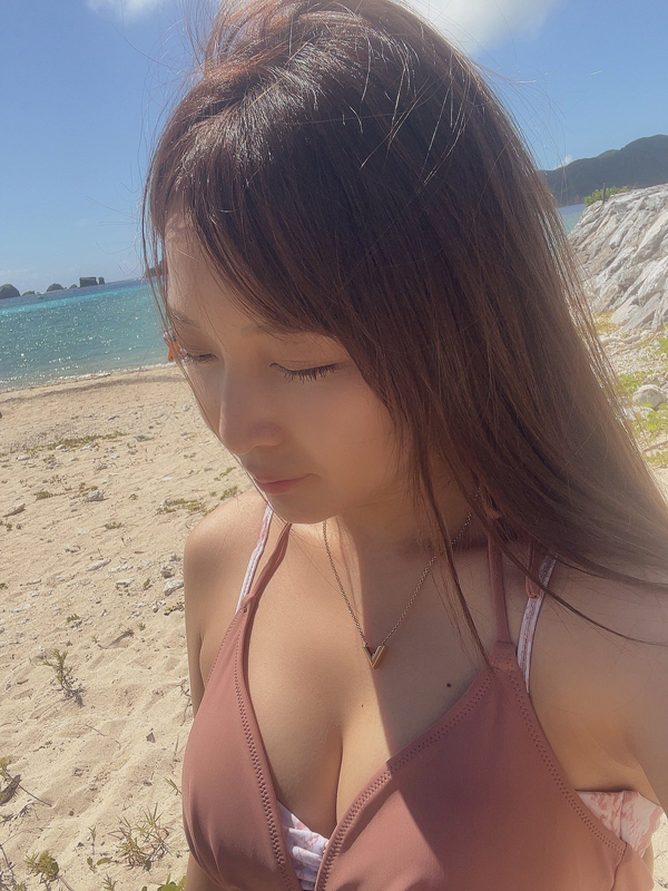 フェアリン エロ動画像24枚!美乳おっぱいに胸チラ谷間 エッチな自撮り水着写真がセクシーでエロい!!005枚目