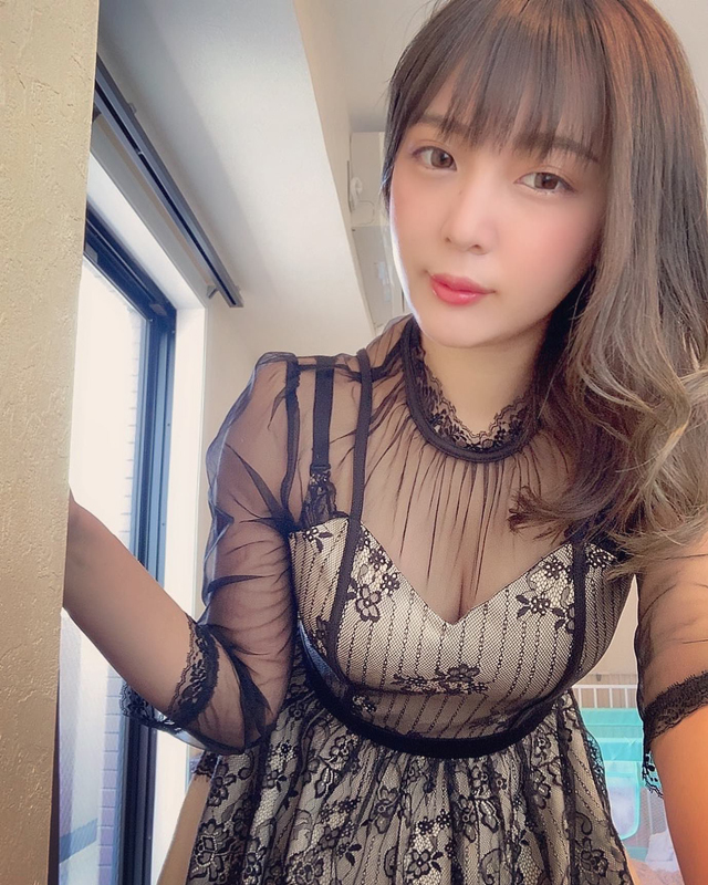 フェアリン エロ動画像24枚!美乳おっぱいに胸チラ谷間 エッチな自撮り水着写真がセクシーでエロい!!012枚目