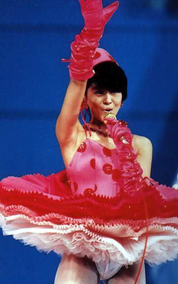 小泉今日子 パンチラがエロいぜ！今じゃbpoアウトなｗ80年代アイドルのパンツを徹底解説!!002