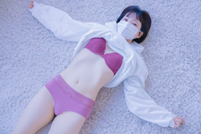 丸の内OLレイナ エロ動画と画像だぜ!超エッチなセミヌード♡セックス・オナニーもエロすぎてAVよりも断然抜けるぜ!!014枚目