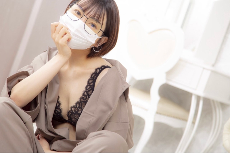 丸の内OLレイナ エロ動画と画像だぜ!超エッチなセミヌード♡セックス・オナニーもエロすぎてAVよりも断然抜けるぜ!!015枚目