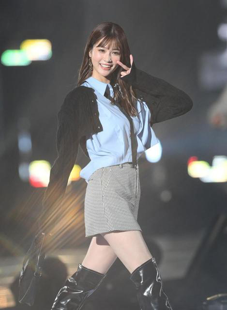 めるる パンチラがエロいデルタゾーンだぜ!写真集もセクシーで抜けちゃいます♡048