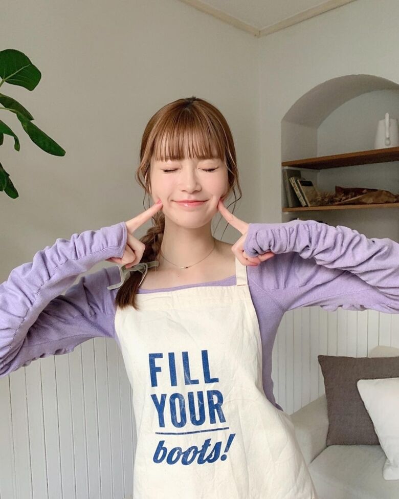 めるる パンチラがエロいデルタゾーンだぜ!写真集もセクシーで抜けちゃいます♡071