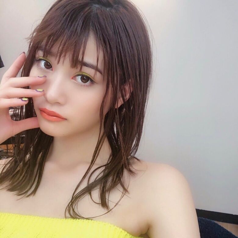 めるる パンチラがエロいデルタゾーンだぜ!写真集もセクシーで抜けちゃいます♡075