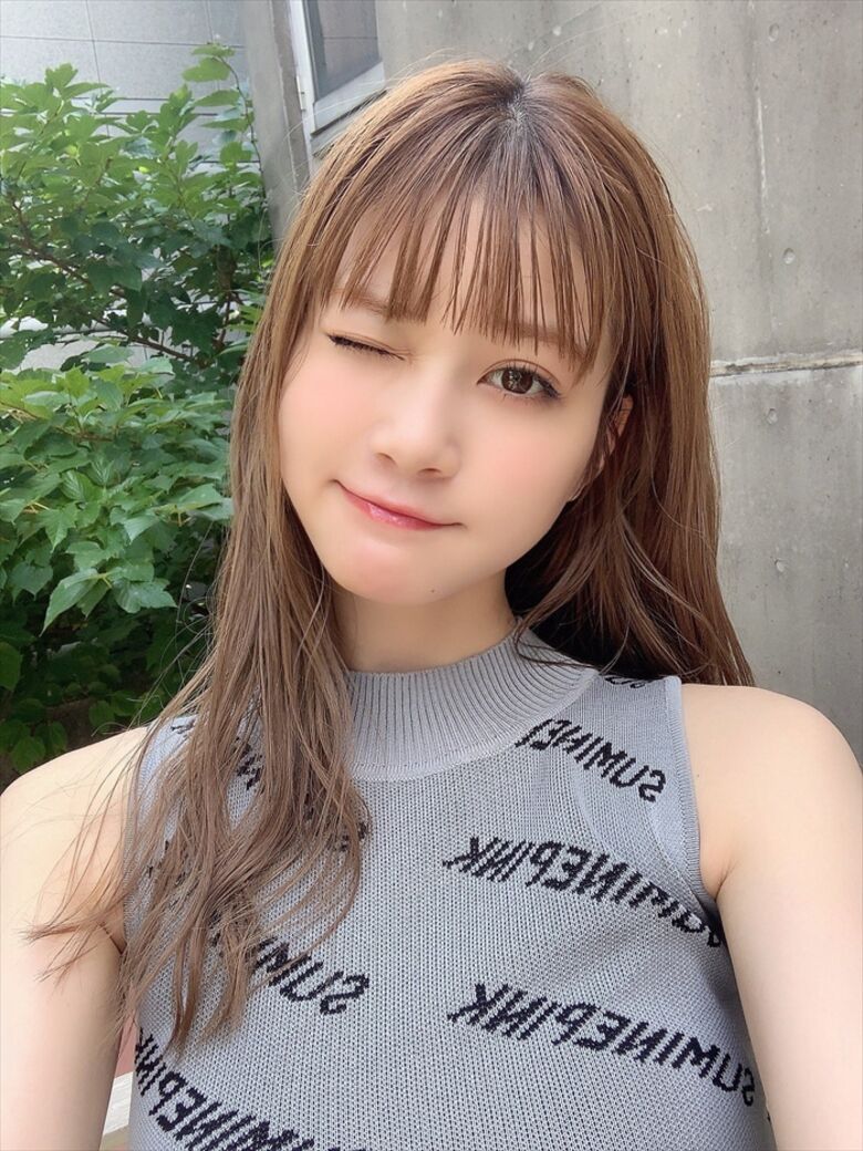 めるる パンチラがエロいデルタゾーンだぜ!写真集もセクシーで抜けちゃいます♡076