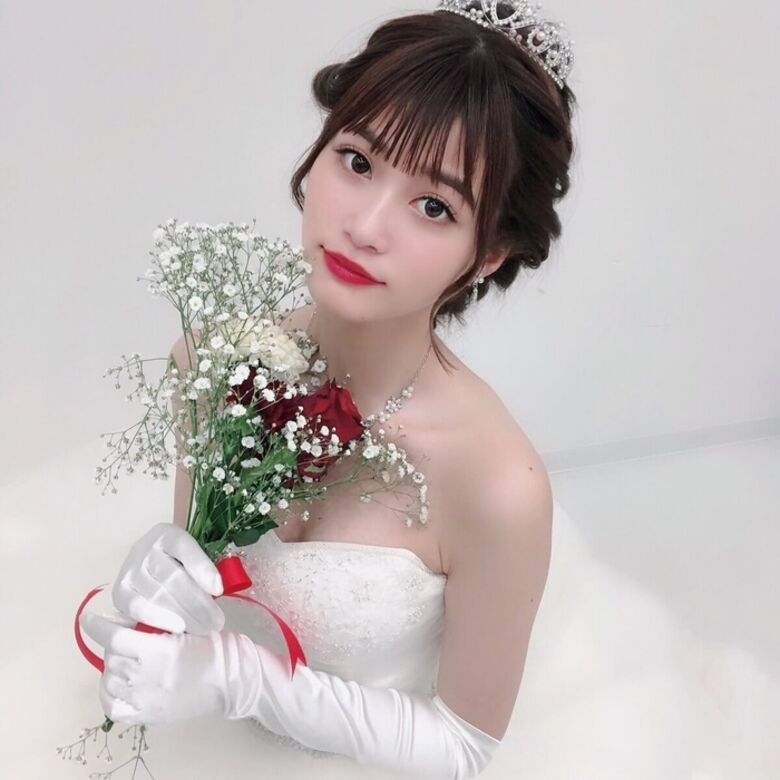 めるる パンチラがエロいデルタゾーンだぜ!写真集もセクシーで抜けちゃいます♡080
