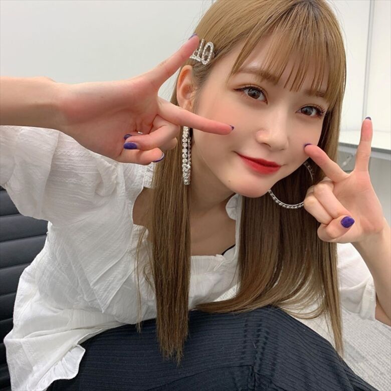 めるる パンチラがエロいデルタゾーンだぜ!写真集もセクシーで抜けちゃいます♡091