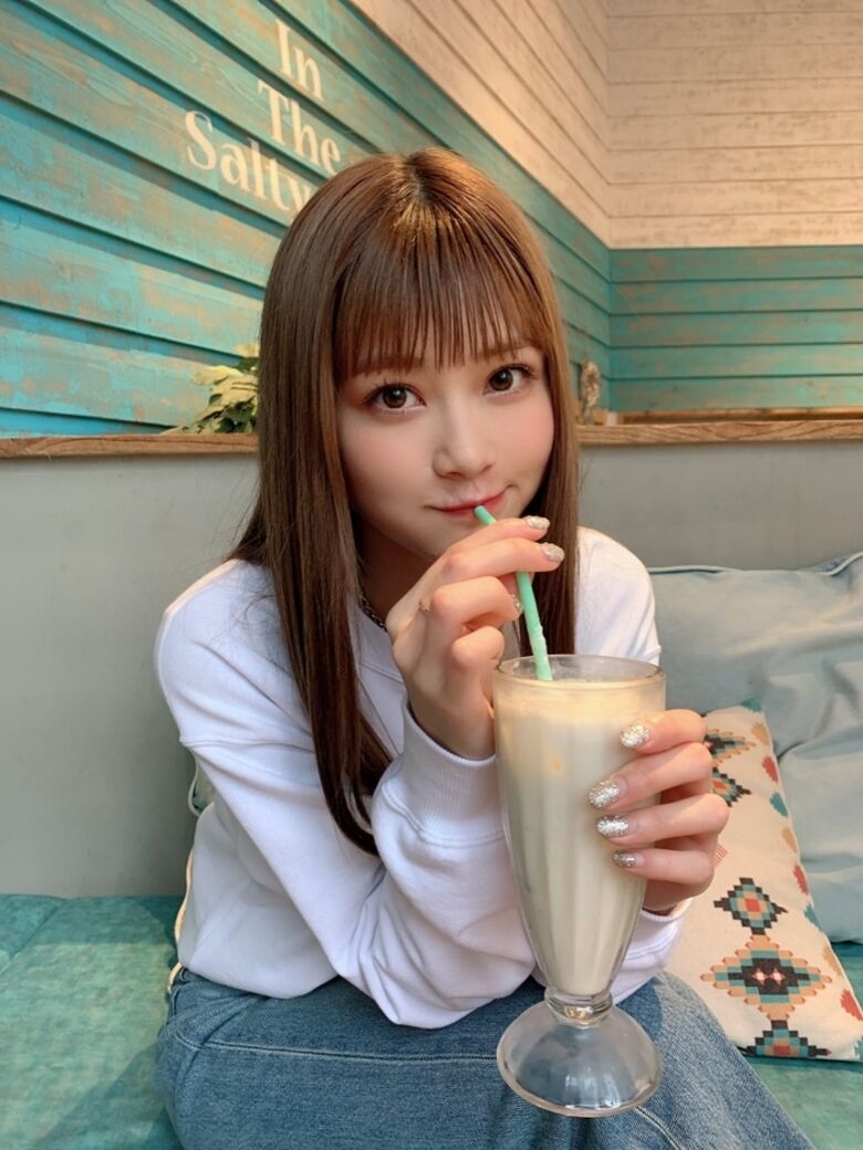 めるる パンチラがエロいデルタゾーンだぜ!写真集もセクシーで抜けちゃいます♡102