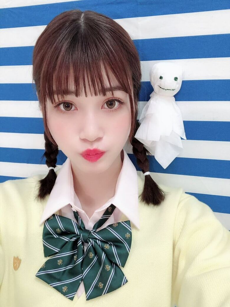 めるる パンチラがエロいデルタゾーンだぜ!写真集もセクシーで抜けちゃいます♡166