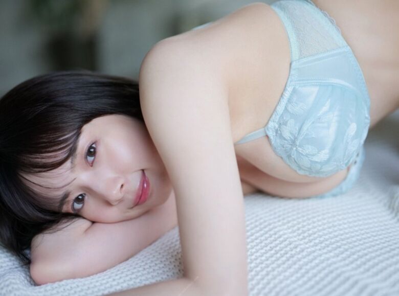 岡田紗佳 グラビア!抜ける役満ボディ!!巨乳おっぱいに水着ビキニもエロいっす♡047